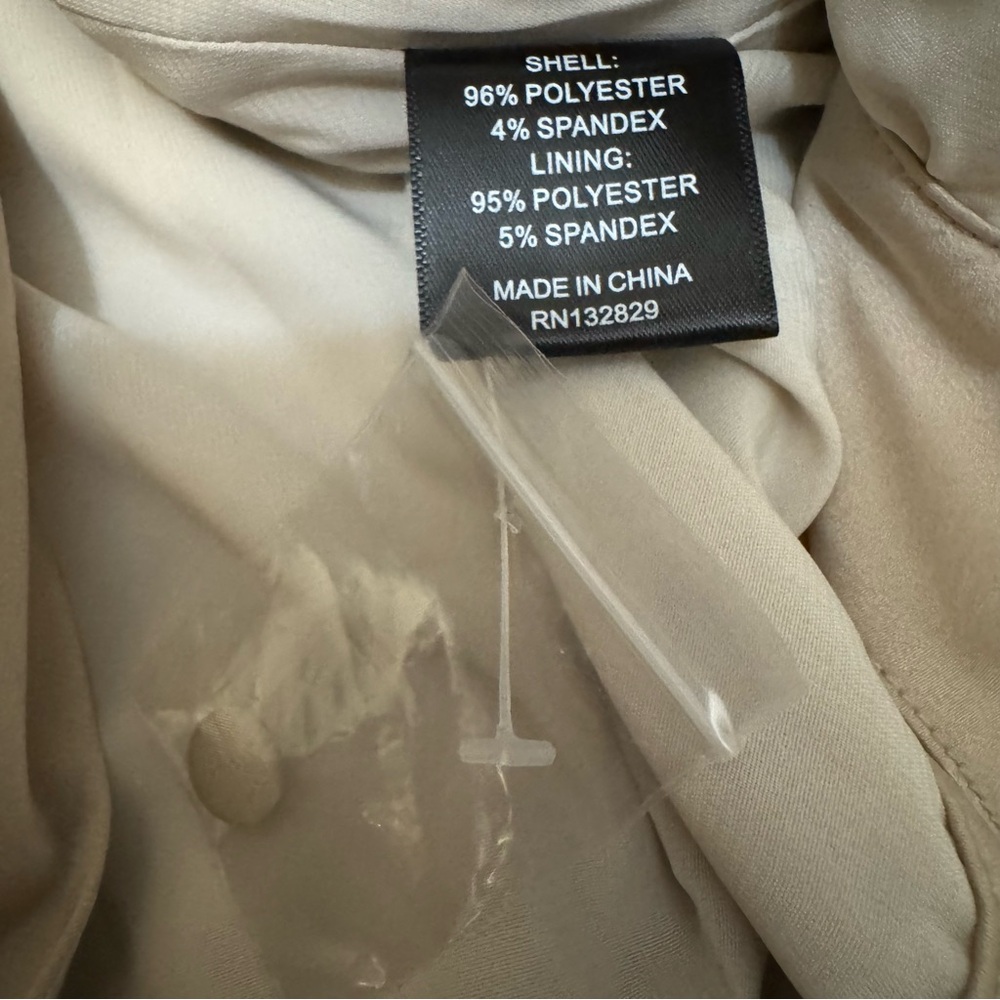 NWT NBD Imogen Champagne Satin Tie Front Crop Top M - Picture 9 of 10